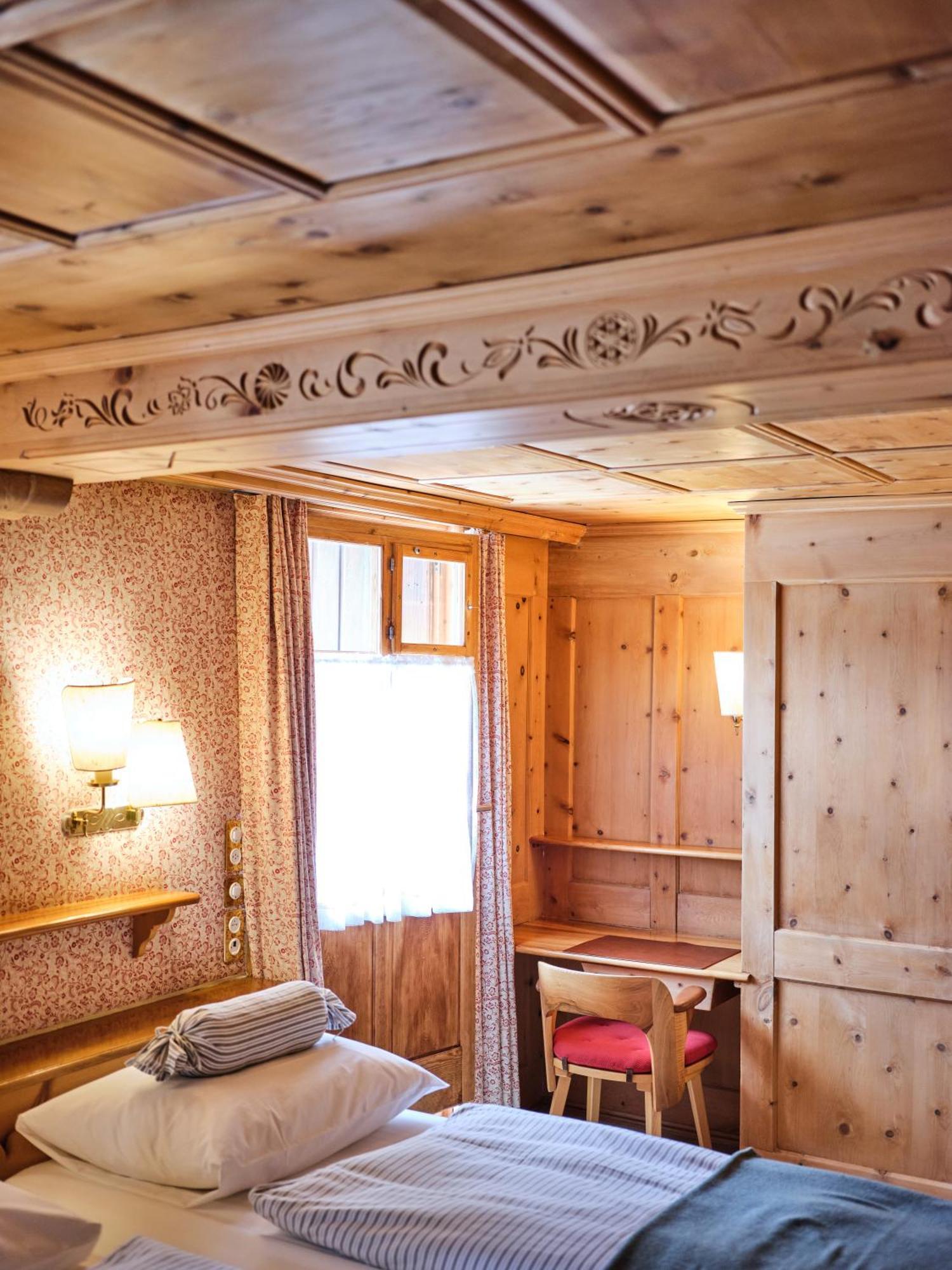 Hotel Chesa Grischuna Klosters Ngoại thất bức ảnh